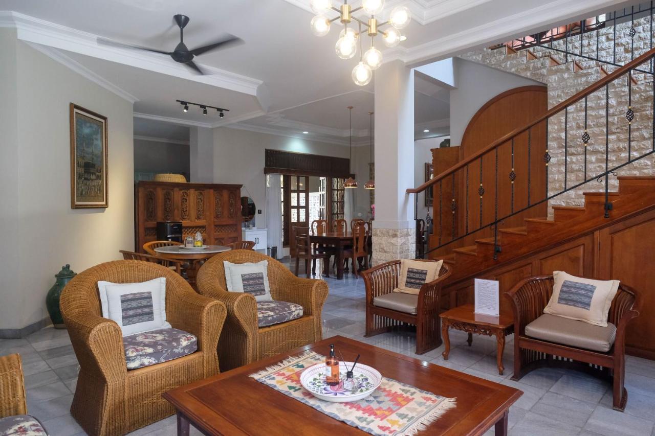 Sareh Villa By The Lavana Semarang Ngoại thất bức ảnh