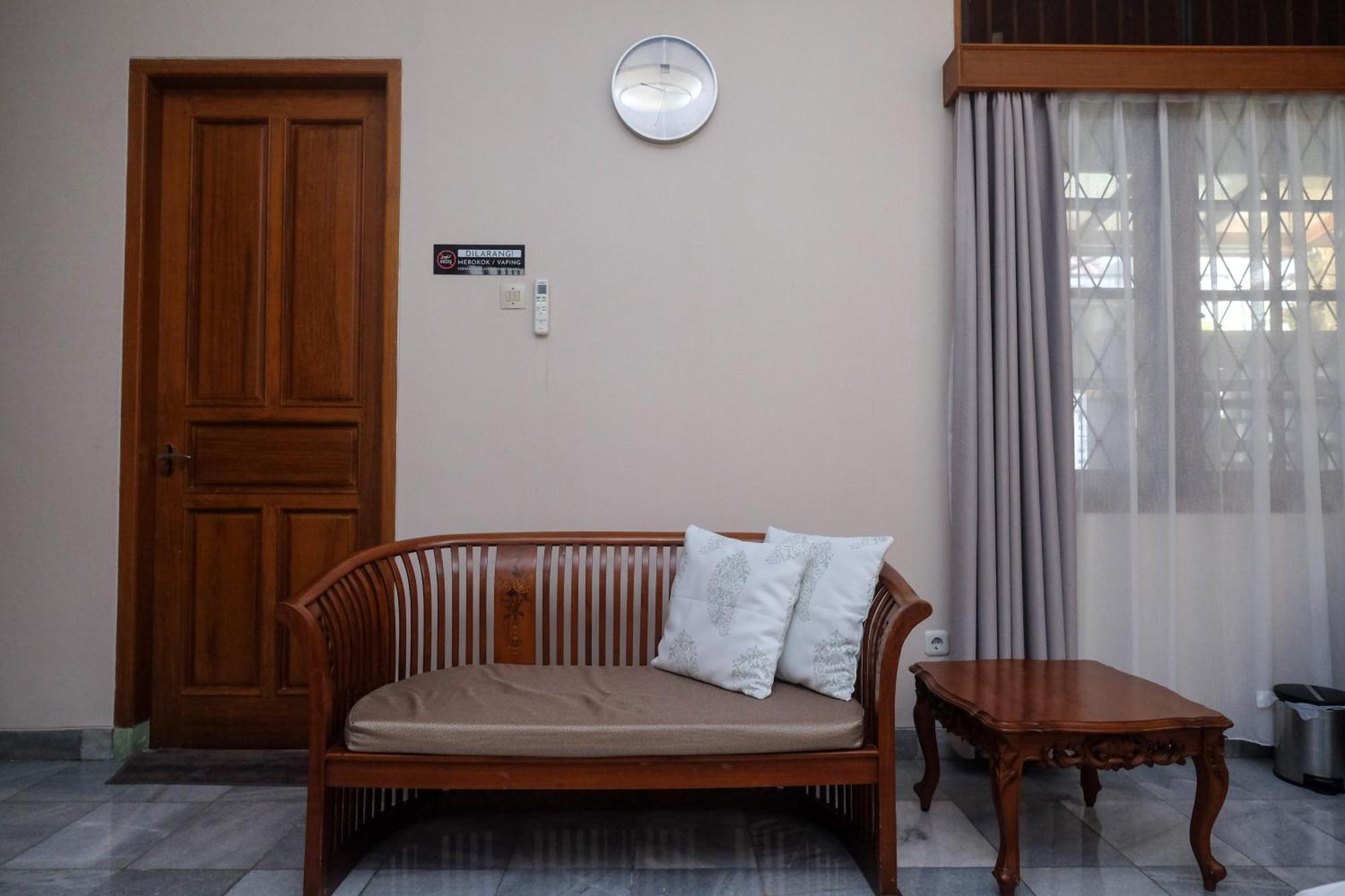 Sareh Villa By The Lavana Semarang Ngoại thất bức ảnh