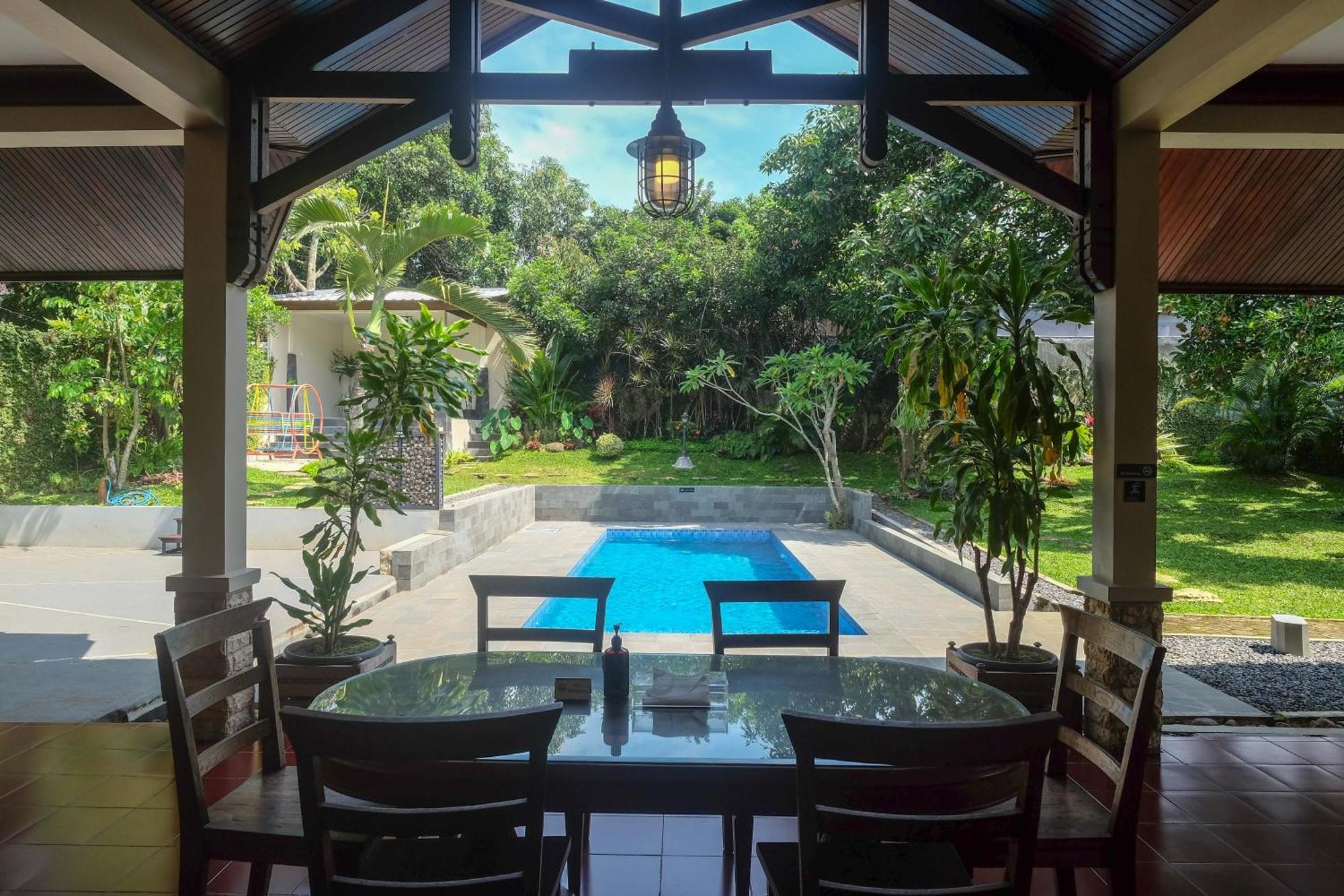 Sareh Villa By The Lavana Semarang Ngoại thất bức ảnh